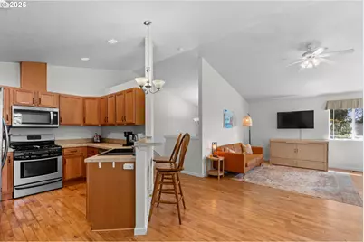 579 S Schooner Creek Rd, Lincoln City, OR 97367 - Photo 14