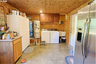 63011 Isthmus Heights Rd, Coos Bay, OR 97420 - Photo 20