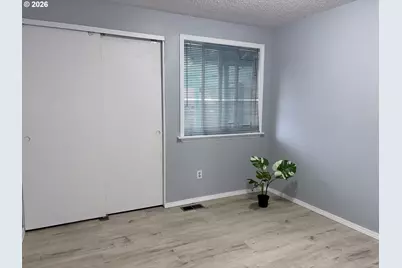 14339 SE Alder Ct, Portland, OR 97233 - Photo 14