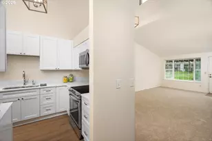 13775 SW Scholls Ferry Rd, Beaverton, OR 97008 - Photo 22