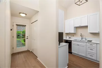 13775 SW Scholls Ferry Rd #3, Beaverton, OR 97008 - Photo 6