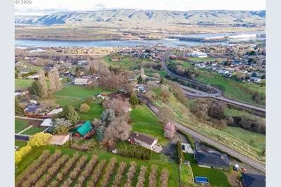 3302 Old Dufur Rd, The Dalles, OR 97058 - Photo 2