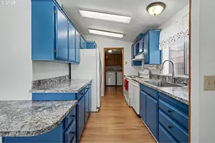 1307 S Water St, Silverton, OR 97381 - Photo 16