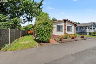 1307 S Water St, Silverton, OR 97381 - Photo 1