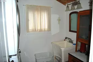682 Cracker St, Sumpter, OR 97877 - Photo 16