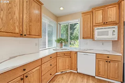 25540 Cheryl Dr, West Linn, OR 97068 - Photo 12