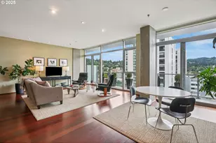 1221 SW 10th Ave, Portland, OR 97205 - Photo 8