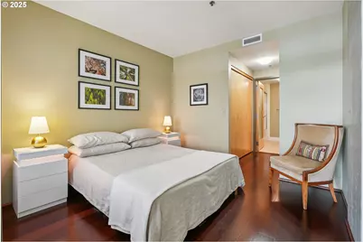 1221 SW 10th Ave #1110, Portland, OR 97205 - Photo 14