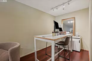 1221 SW 10th Ave, Portland, OR 97205 - Photo 22