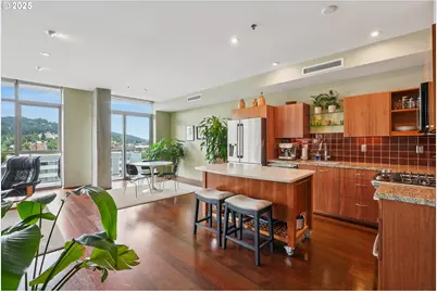 1221 SW 10th Ave #1110, Portland, OR 97205 - Photo 4