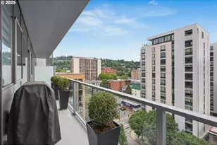 1221 SW 10th Ave, Portland, OR 97205 - Photo 12