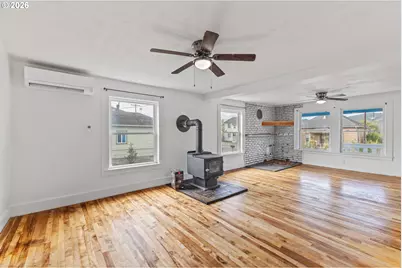 645 5th St, Myrtle Point, OR 97458 - Photo 12