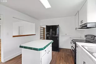 645 5th St, Myrtle Point, OR 97458 - Photo 14