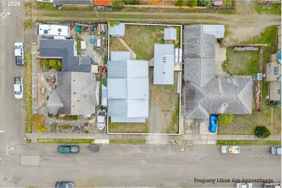 645 5th St, Myrtle Point, OR 97458 - Photo 2