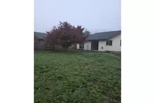 557 S 44th St, Springfield, OR 97478 - Photo 24