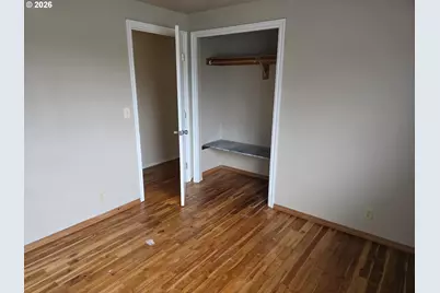 557 S 44th St, Springfield, OR 97478 - Photo 12