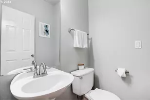 2438 NW Thurman St, Portland, OR 97210 - Photo 38