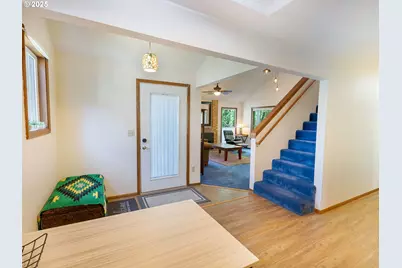 7705 S Fulton Park Pl, Portland, OR 97219 - Photo 12