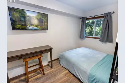 7705 S Fulton Park Pl, Portland, OR 97219 - Photo 38