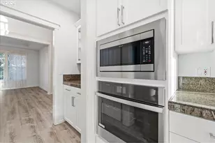 3775 NW Hilton Head Terrace, Portland, OR 97229 - Photo 10