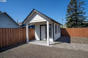 104 Delmonte Ave, Tillamook, OR 97141 - Photo 30