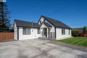 104 Delmonte Ave, Tillamook, OR 97141 - Photo 4