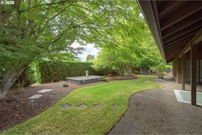 1843 NW Saint Andrews Dr, McMinnville, OR 97128 - Photo 36