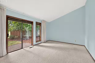 1843 NW St Andrews Dr, McMinnville, OR 97128 - Photo 32