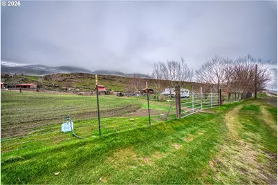 9279 Highway 14, Wishram, WA 98673 - Photo 8