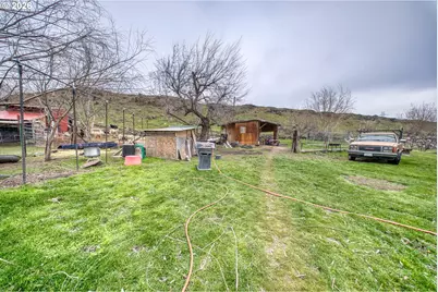 9279 Highway 14, Wishram, WA 98673 - Photo 10