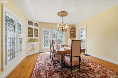 611 SE Peacock Ln, Portland, OR 97214 - Photo 8