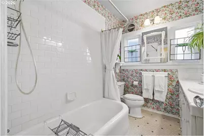 611 SE Peacock Ln, Portland, OR 97214 - Photo 20