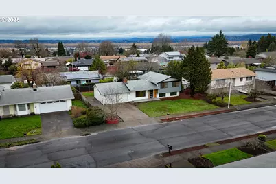 12903 NE Stanton St, Portland, OR 97230 - Photo 30