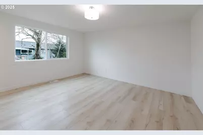 12903 NE Stanton St, Portland, OR 97230 - Photo 14