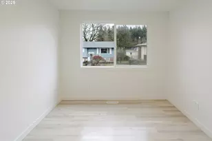 12903 NE Stanton St, Portland, OR 97230 - Photo 16