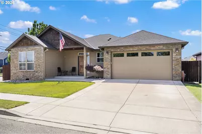 2003 NW 17th St, Battle Ground, WA 98604 - Photo 1