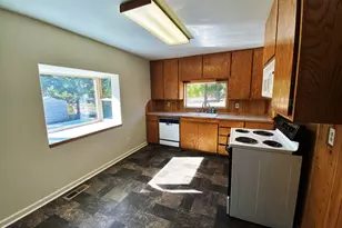 379 Mill St, Sumpter, OR 97877 - Photo 12