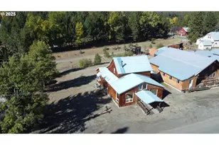 379 Mill St, Sumpter, OR 97877 - Photo 4