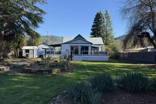 427 Date St, Drain, OR 97435 - Photo 6