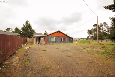 1120 Rhododendron Dr, Florence, OR 97439 - Photo 2