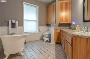 2245 Eagle Loop, Sutherlin, OR 97479 - Photo 12