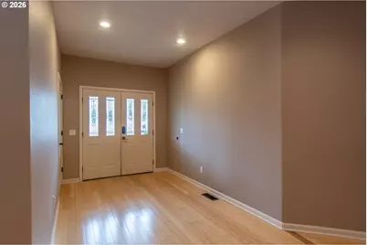 2245 Eagle Loop, Sutherlin, OR 97479 - Photo 2