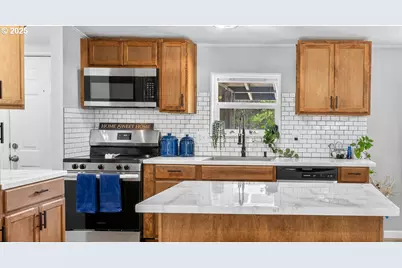 16076 Blackfeather Ln, La Pine, OR 97739 - Photo 16