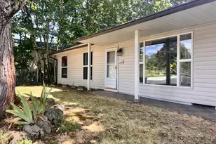 15550 SE Millmain Dr, Portland, OR 97233 - Photo 2