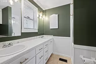 3380 Honeywood St, Eugene, OR 97408 - Photo 30