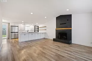 3380 Honeywood St, Eugene, OR 97408 - Photo 10