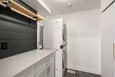 3380 Honeywood St, Eugene, OR 97408 - Photo 24