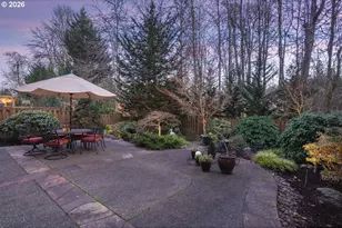 13346 SW Shakespeare St, Tigard, OR 97224 - Photo 28