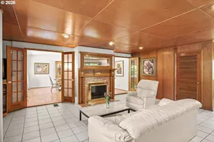 8000 SW Wareham Cir, Portland, OR 97223 - Photo 6