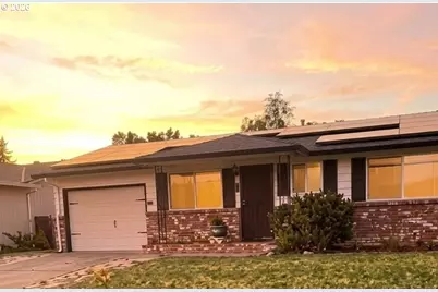 2215 Country Club Ter, Woodburn, OR 97071 - Photo 1